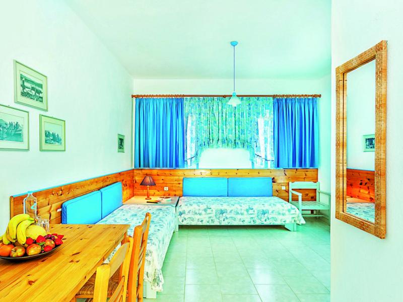 Xenios Faros Apartments