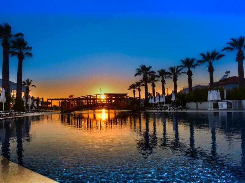 Palm Wings Kusadasi Beach Resort