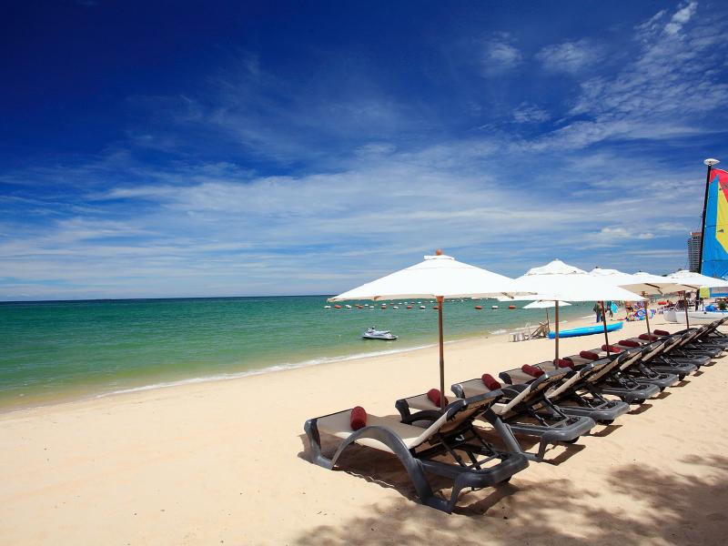 Centara Grand Mirage Beach Resort