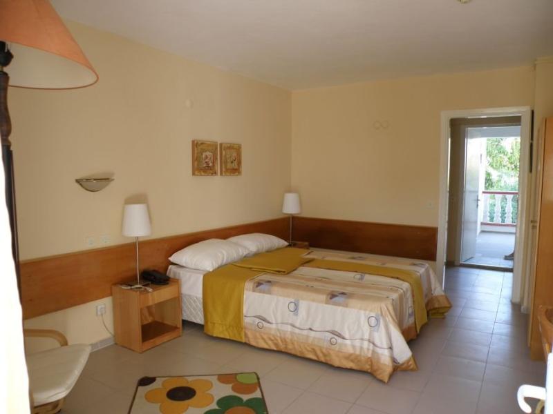 Golden Gate Club Hotel