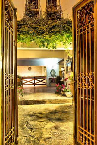 Golden Gate Club Hotel