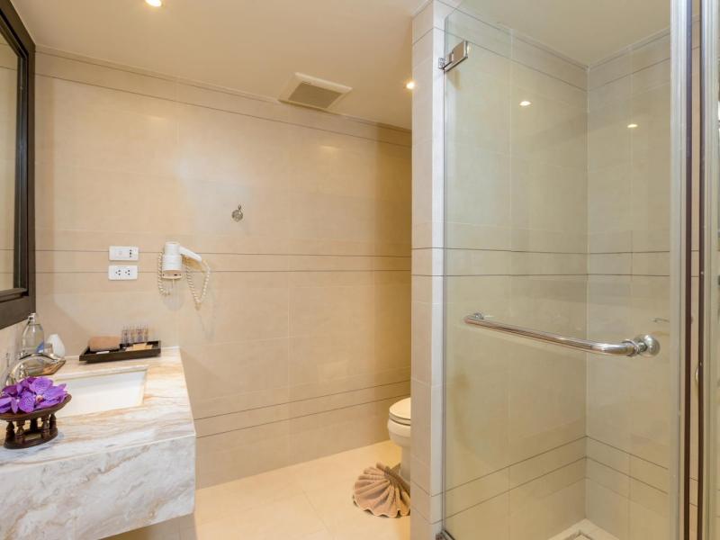 Sawaddi Patong Resort and Spa