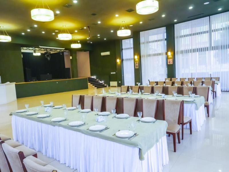 Dubai International Hotel