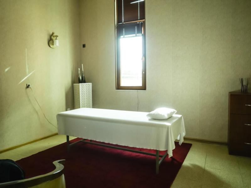 Dubai International Hotel