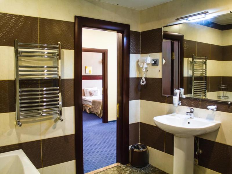 Dubai International Hotel