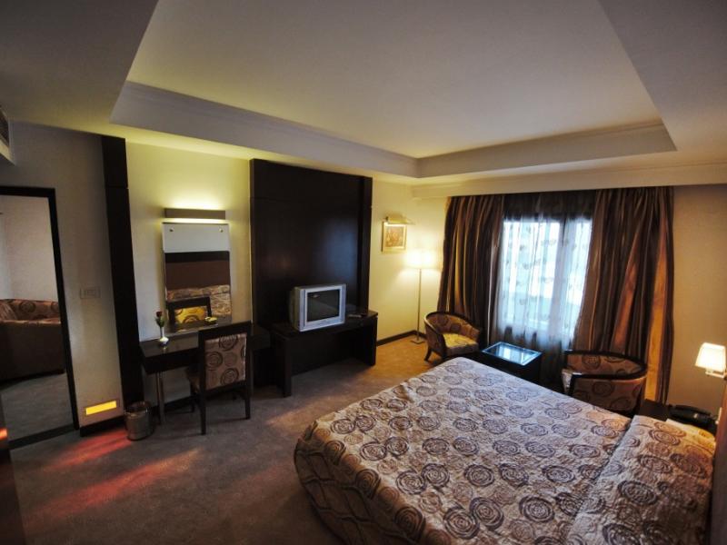 Centaur Hotel IGI Airport