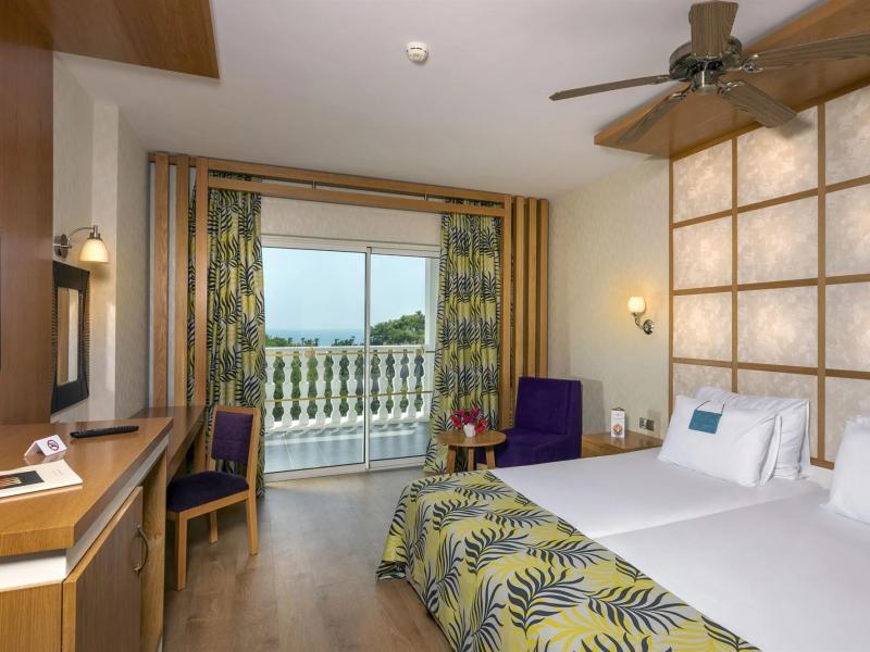 Defne Defnem Hotel