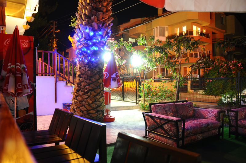 Avisos Hotel & Apartments