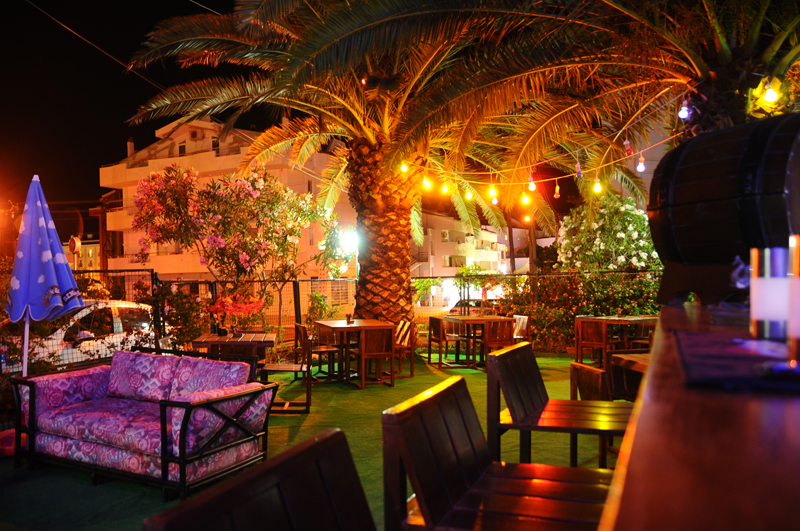 Avisos Hotel & Apartments