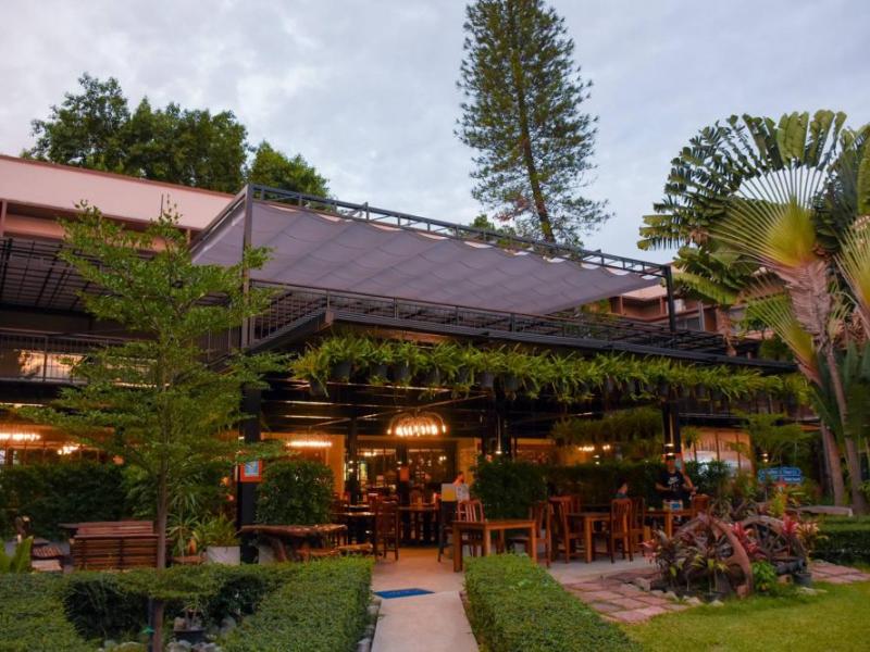 Basaya Beach Hotel & Resort