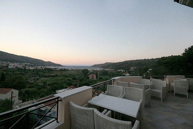 Ai Yannis Suites and Apartments Hotel