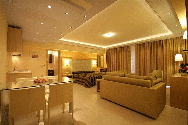 Ai Yannis Suites and Apartments Hotel