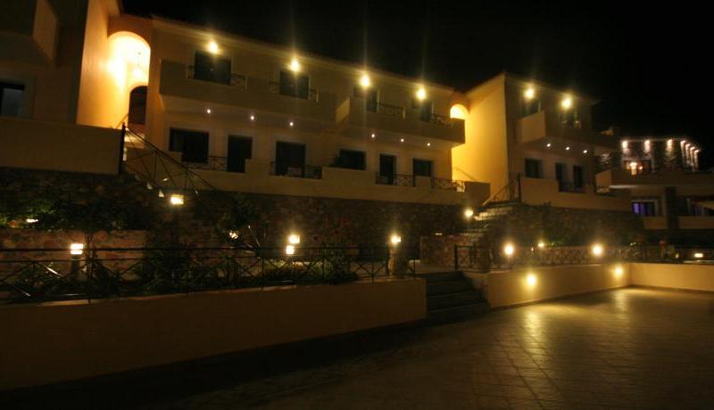 Ai Yannis Suites and Apartments Hotel