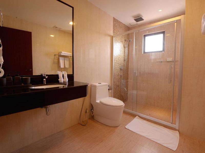 Champa Central Hotel