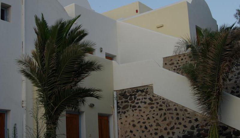 Akrotiri Hotel