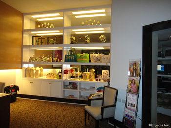 Quest Hotel & Conference Center