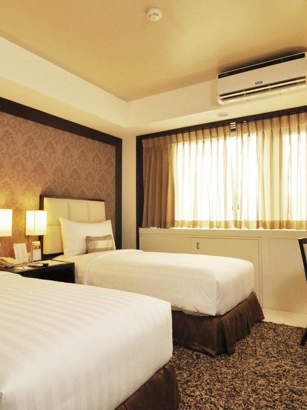 Quest Hotel & Conference Center