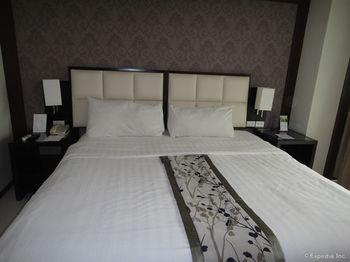 Quest Hotel & Conference Center