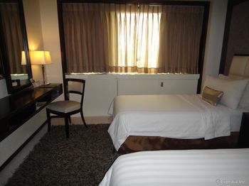 Quest Hotel & Conference Center