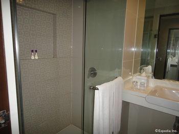Quest Hotel & Conference Center
