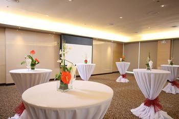 Quest Hotel & Conference Center