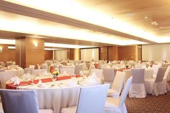 Quest Hotel & Conference Center