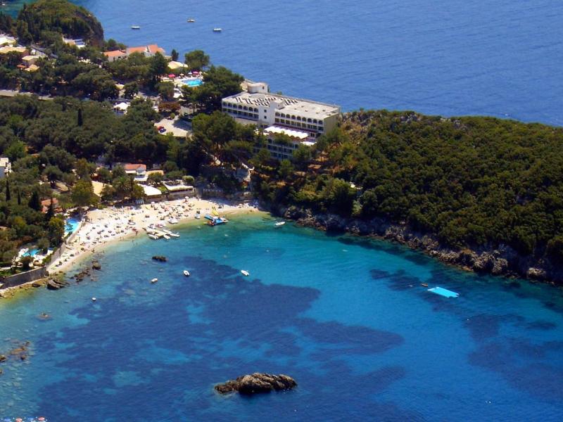 Akrotiri Beach Hotel