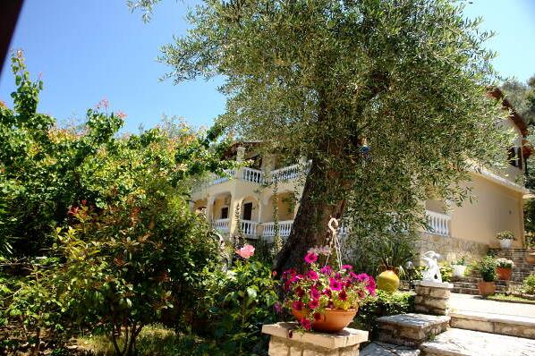 Villa Papoulas Apartments Corfu