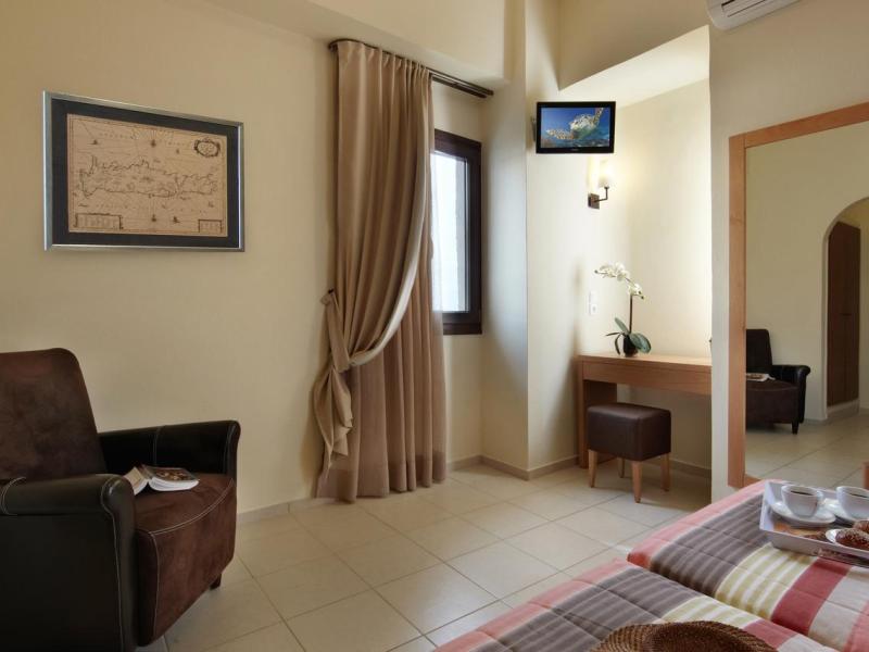 Dimitra Hotel & Apartments