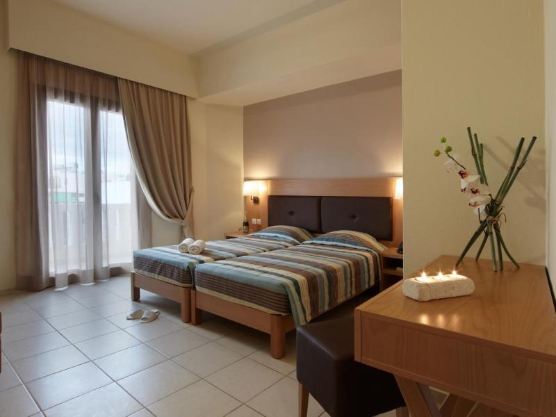 Dimitra Hotel & Apartments