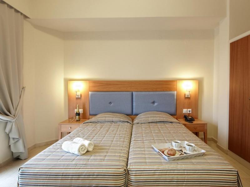 Dimitra Hotel & Apartments