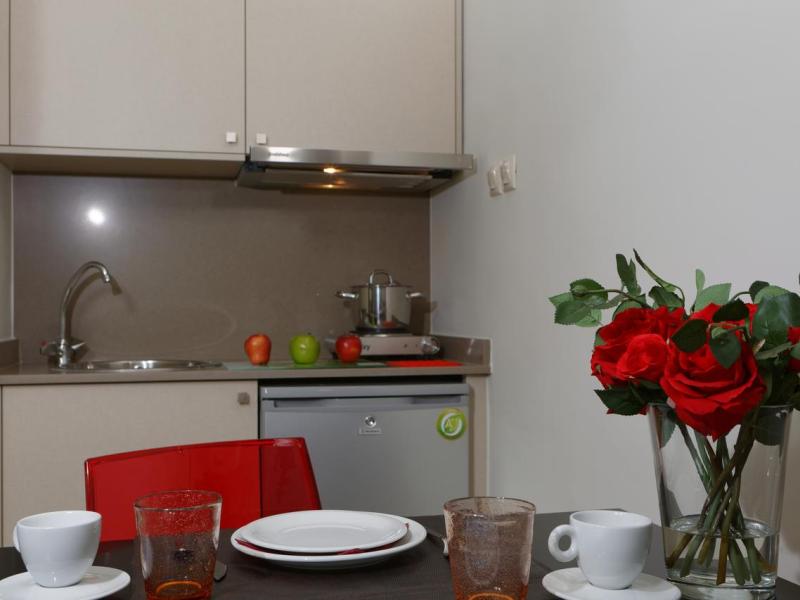 Dimitra Hotel & Apartments