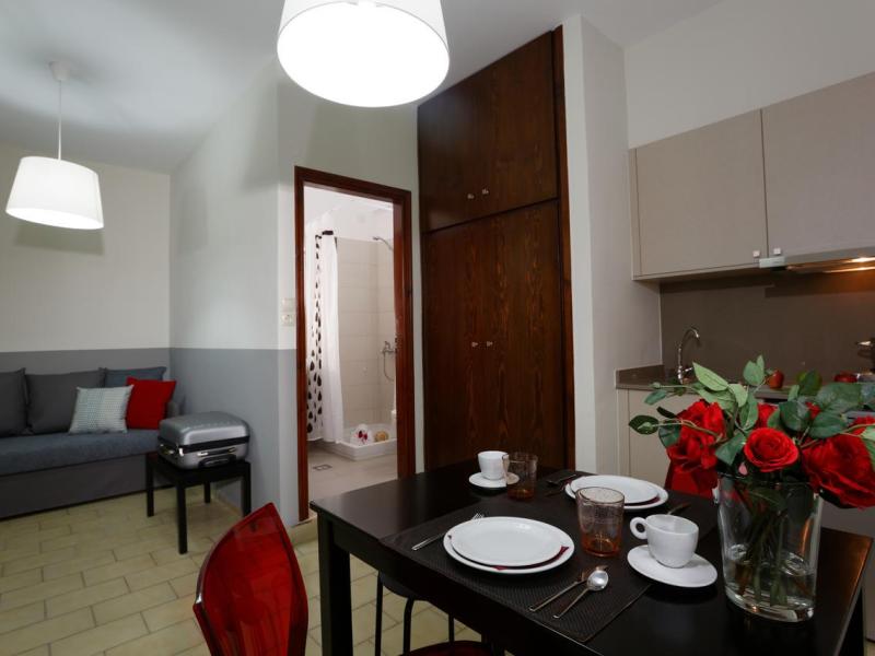 Dimitra Hotel & Apartments