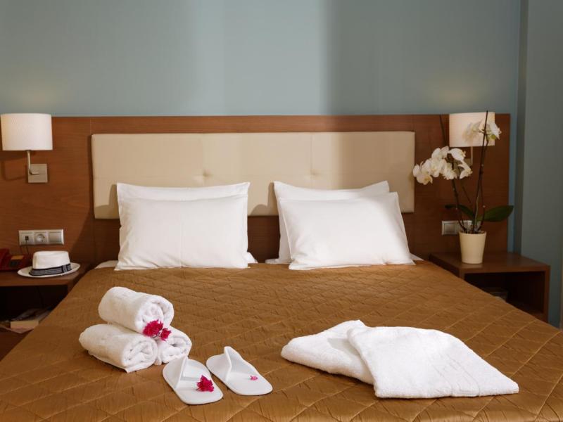 Dimitra Hotel & Apartments