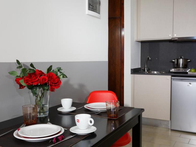 Dimitra Hotel & Apartments