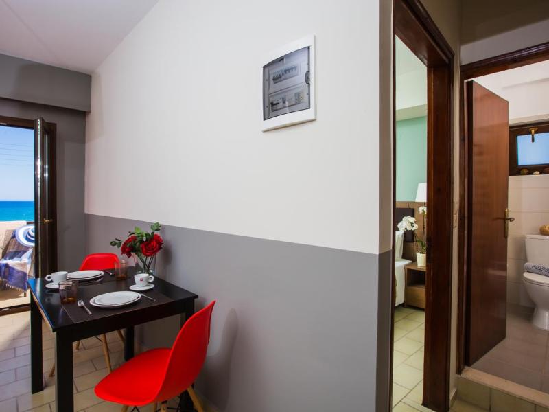 Dimitra Hotel & Apartments