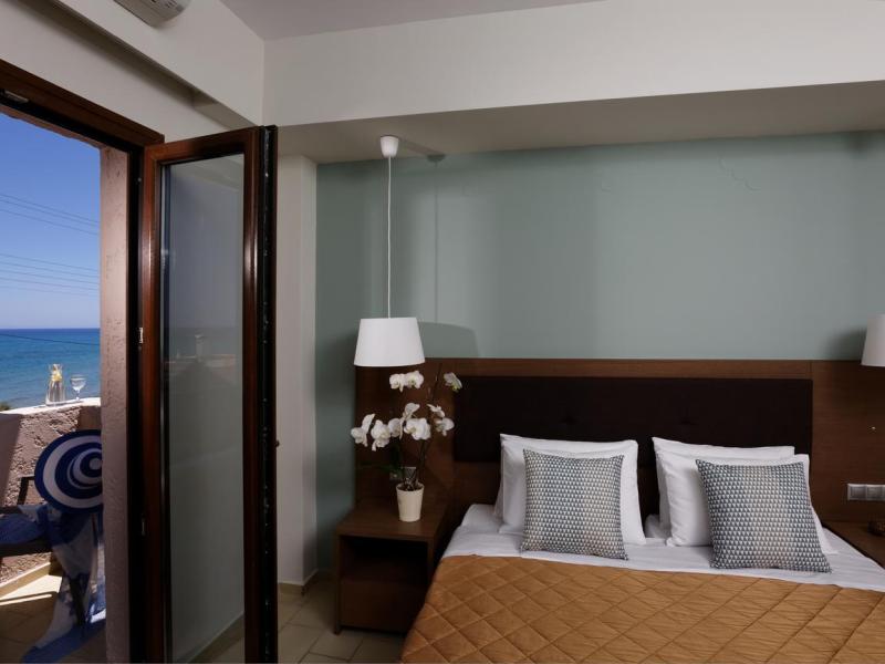 Dimitra Hotel & Apartments