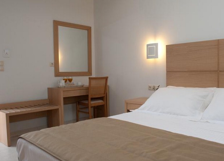 Aphrodite Hotel & Suites