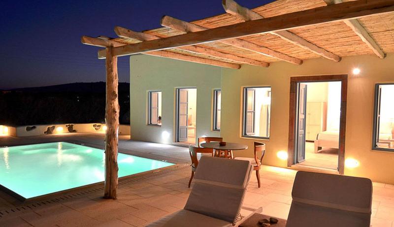 Black Rose Suites