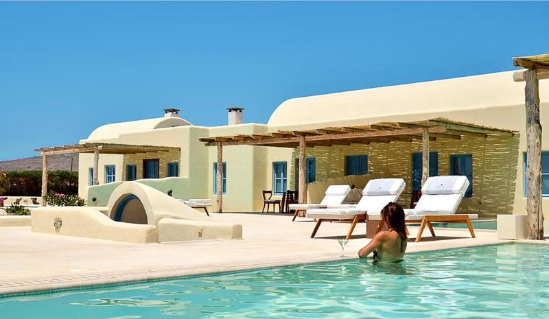 Black Rose Suites