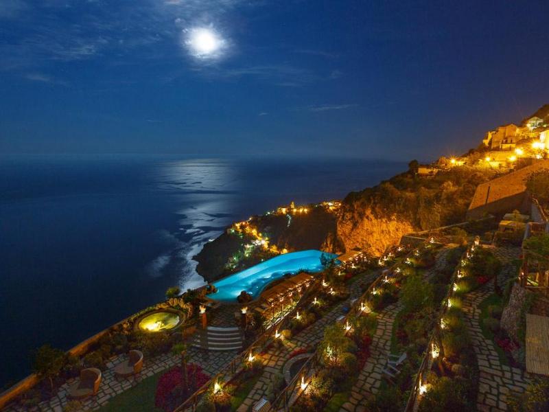 Monastero Santa Rosa Hotel & Spa