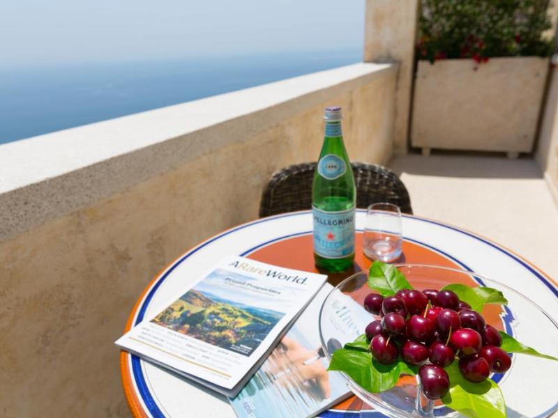 Monastero Santa Rosa Hotel & Spa