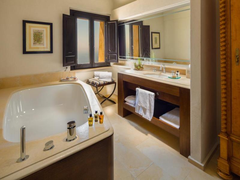 Monastero Santa Rosa Hotel & Spa