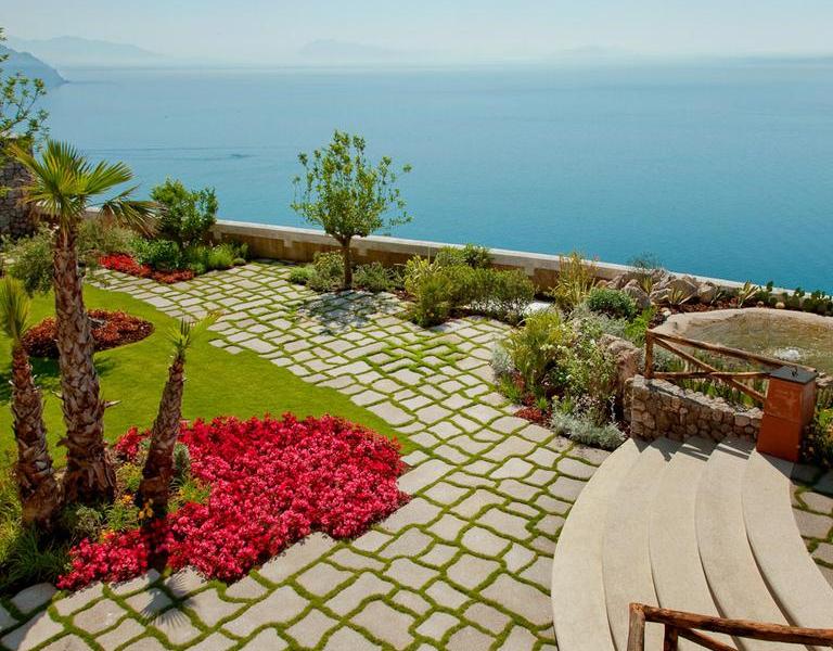 Monastero Santa Rosa Hotel & Spa