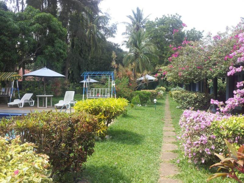 New Tri Star Beach Hotel