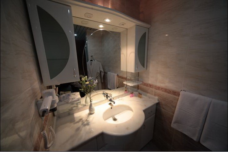 Eser Diamond Hotel & Convention Center