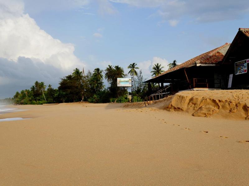 Lagoon Paradise Beach Resort