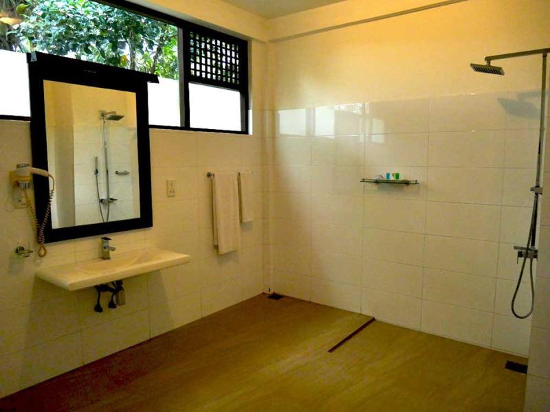 Lagoon Paradise Beach Resort