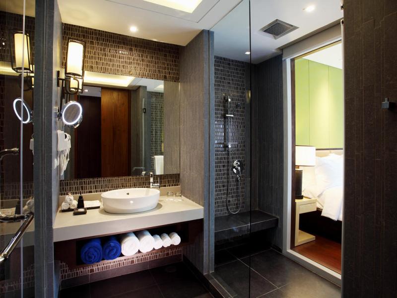 Graceland Khaolak Beach Resort