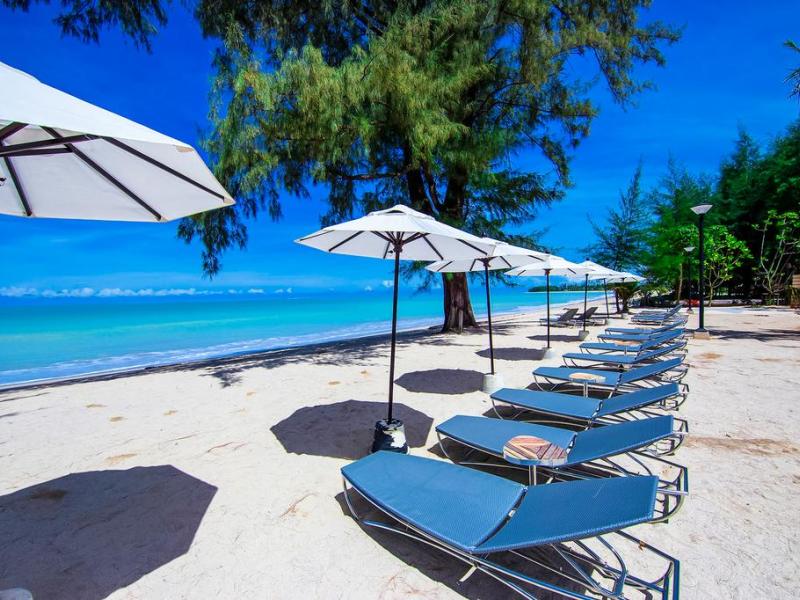 Graceland Khaolak Beach Resort